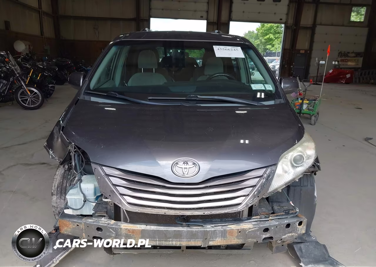 2015 Toyota Sienna Le 7 Passenger VIN:5TDJK3DC5FS108253 - 13