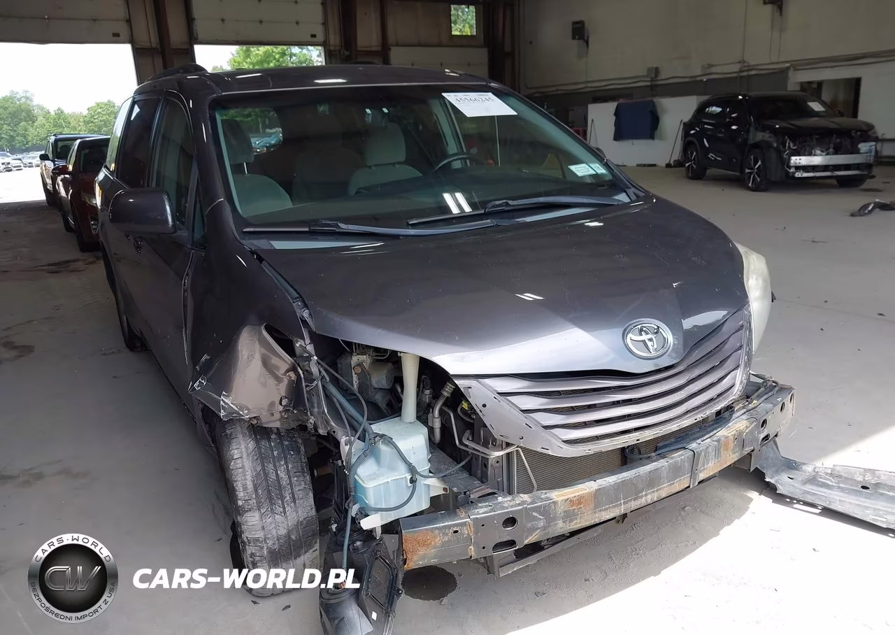 2015 Toyota Sienna Le 7 Passenger VIN:5TDJK3DC5FS108253 - 6