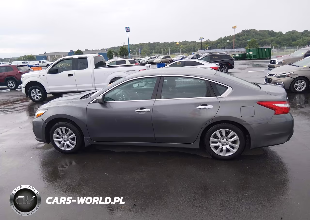 2017 Nissan Altima 2.5 S VIN:1N4AL3AP4HN313162 - 14