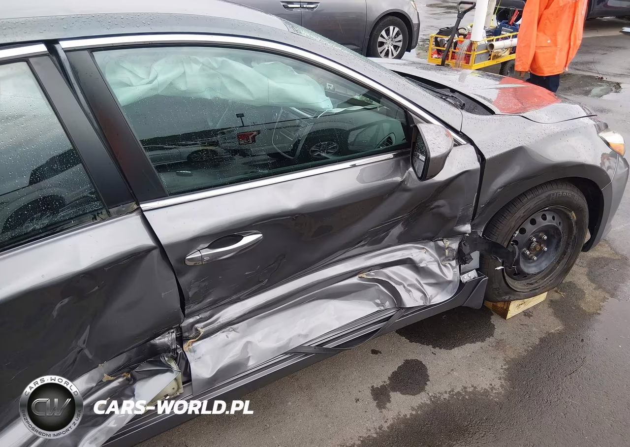 2017 Nissan Altima 2.5 S VIN:1N4AL3AP4HN313162 - 18