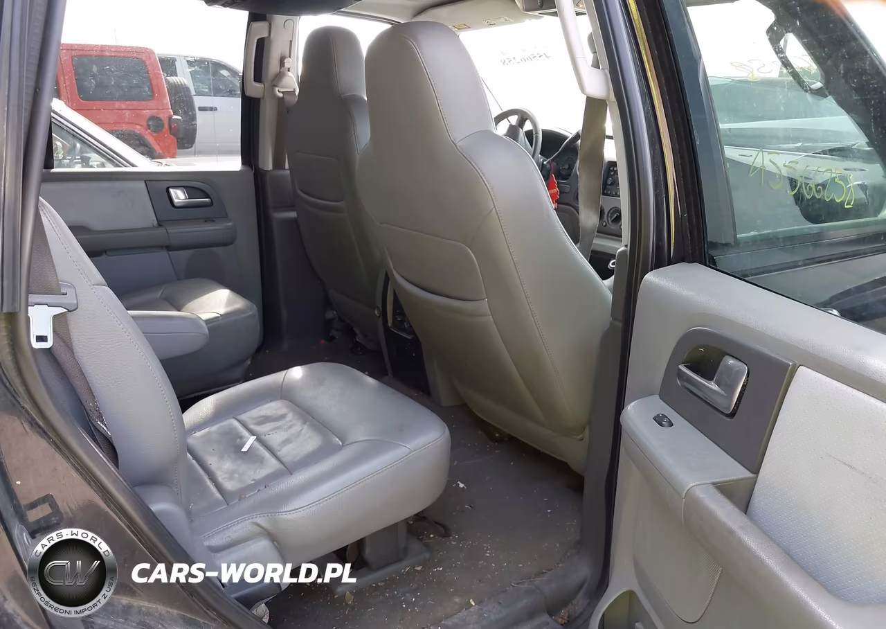 2004 Ford Expedition Nbx-Xlt VIN:1FMFU16L04LA24966 - 8