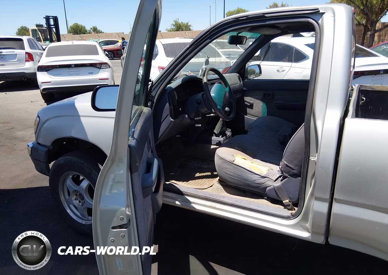 2000 Toyota Tacoma VIN:4TANL42N9YZ610172 - 5