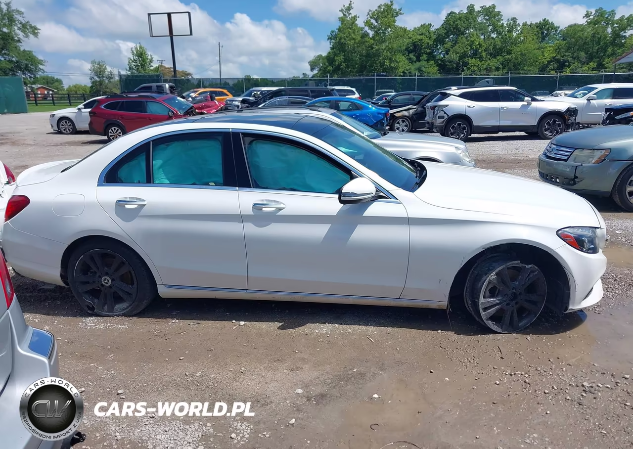 2016 Mercedes-Benz C 300 4Matic VIN:55SWF4KB3GU149477 - 13