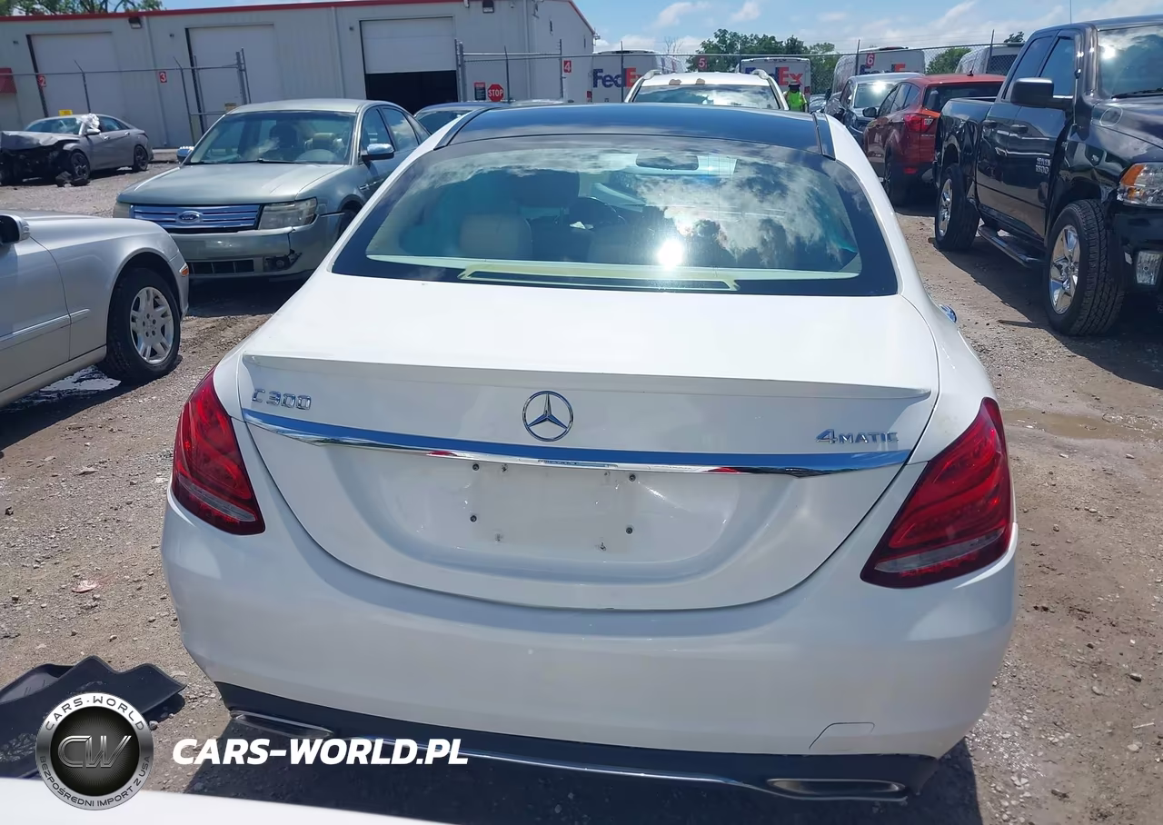 2016 Mercedes-Benz C 300 4Matic VIN:55SWF4KB3GU149477 - 16