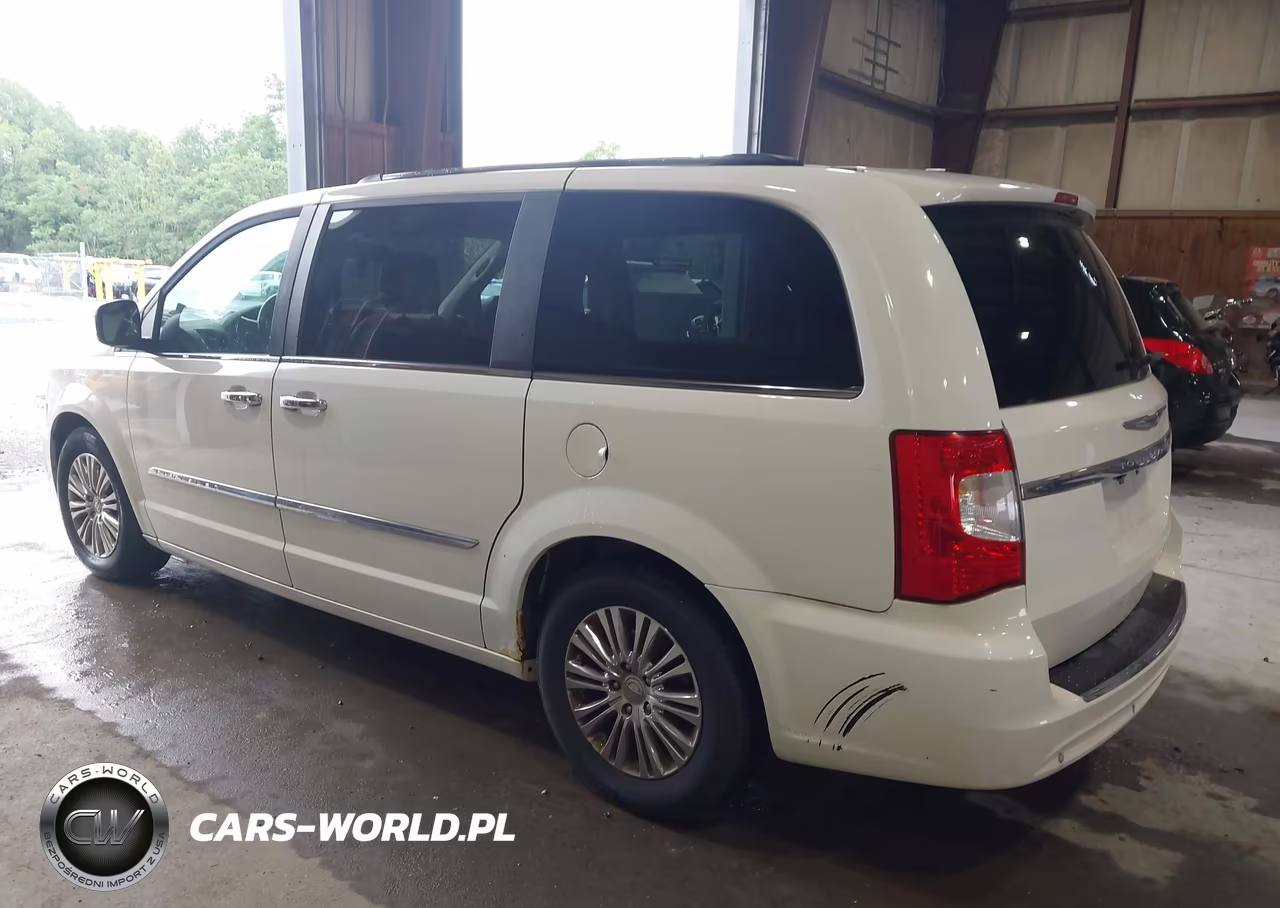 2011 Chrysler Town & Country Limited VIN:2A4RR6DG9BR609937 - 3