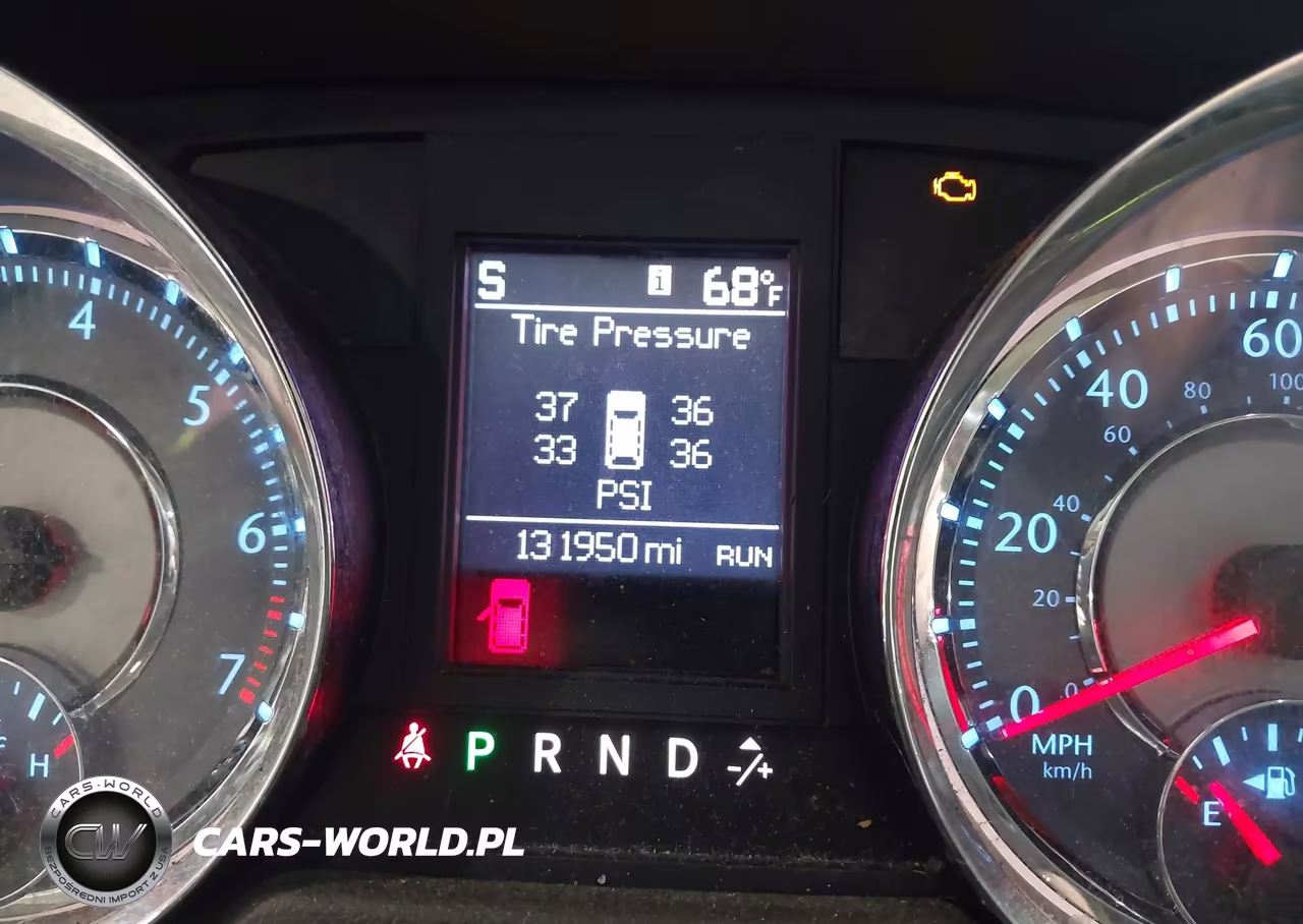 2011 Chrysler Town & Country Limited VIN:2A4RR6DG9BR609937 - 7
