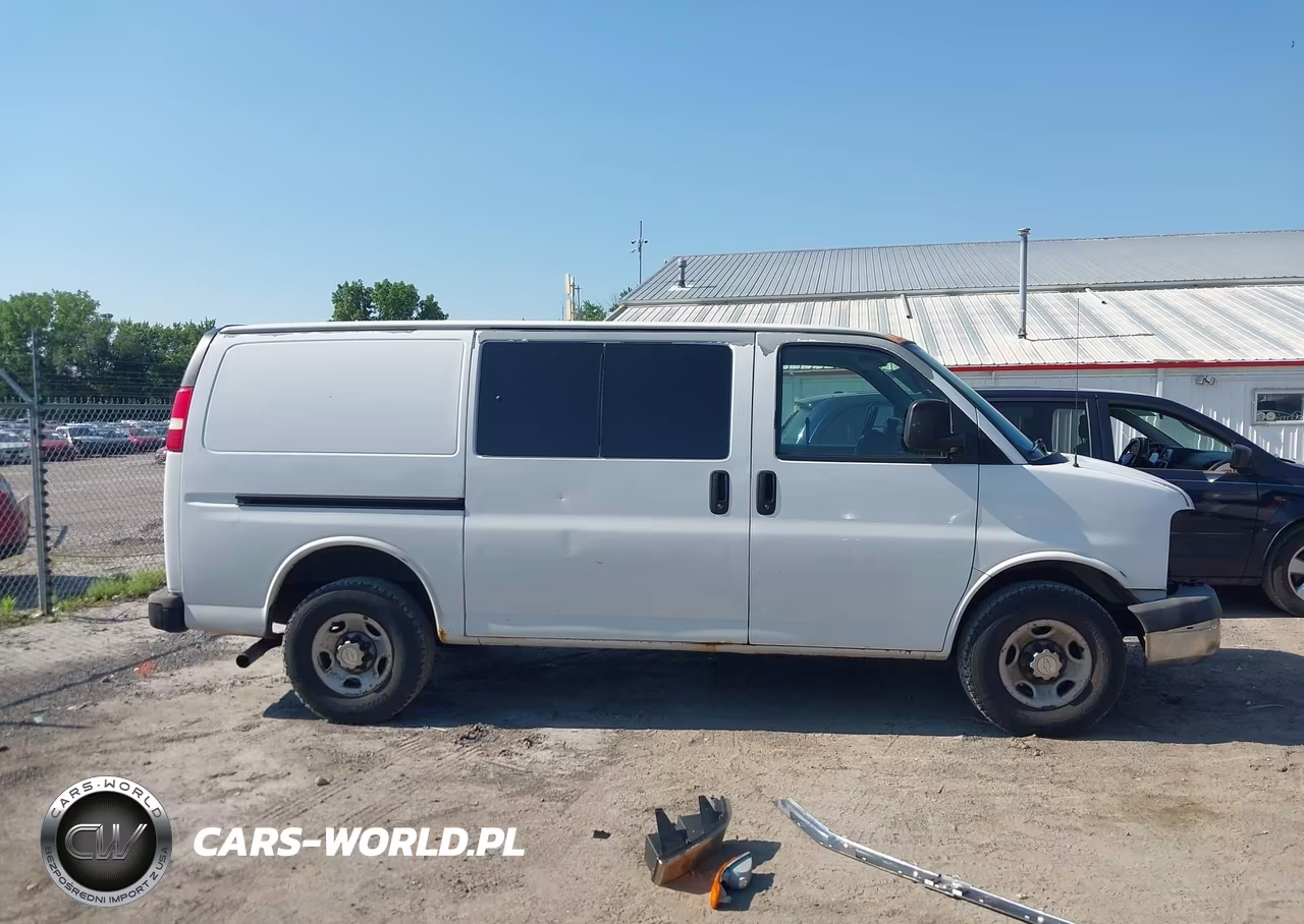 2010 Chevrolet Express 2500 Work Van VIN:1GCZGFBA3A1109432 - 13