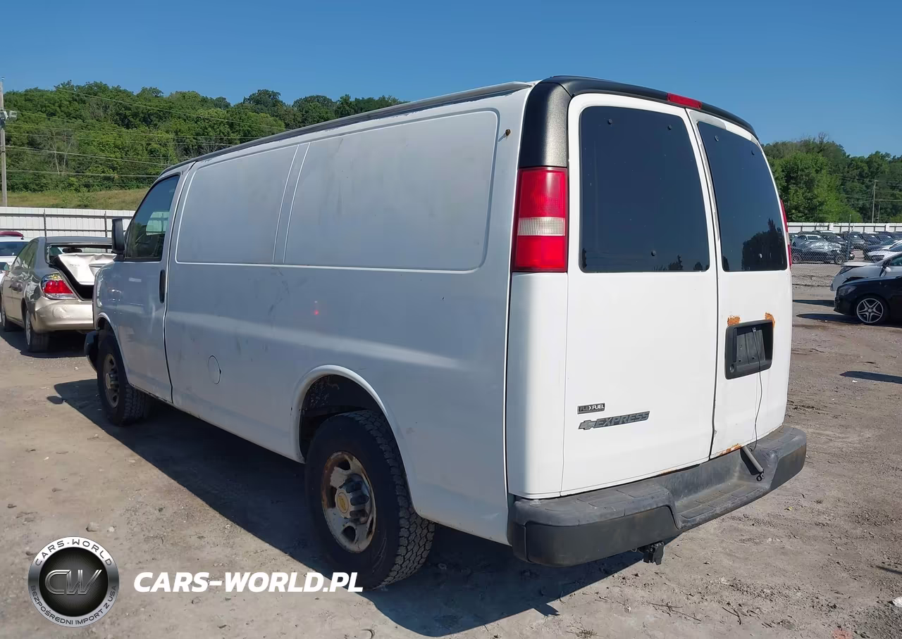 2010 Chevrolet Express 2500 Work Van VIN:1GCZGFBA3A1109432 - 3