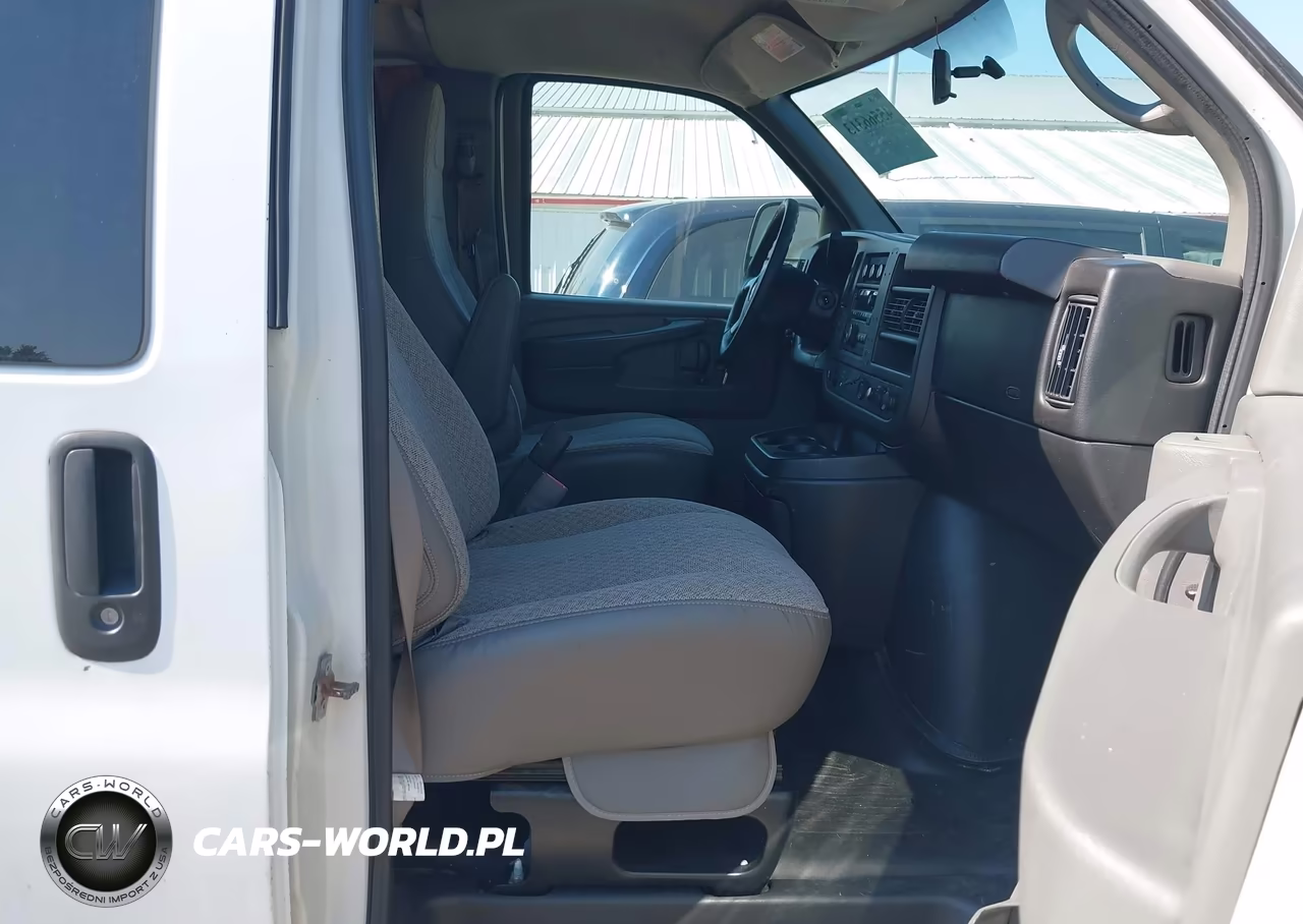 2010 Chevrolet Express 2500 Work Van VIN:1GCZGFBA3A1109432 - 5