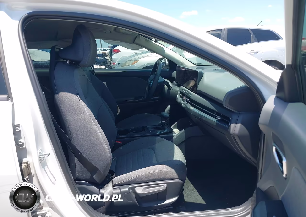 2025 Kia K4 Ex VIN:3KPFU4DE8SE123258 - 5