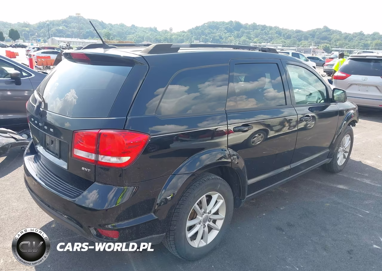 2018 Dodge Journey Sxt VIN:3C4PDCBB0JT158099 - 4