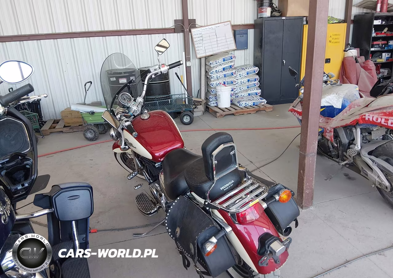 1997 Honda Vt1100 C2-C2B VIN:1HFSC3209VA200008 - 3