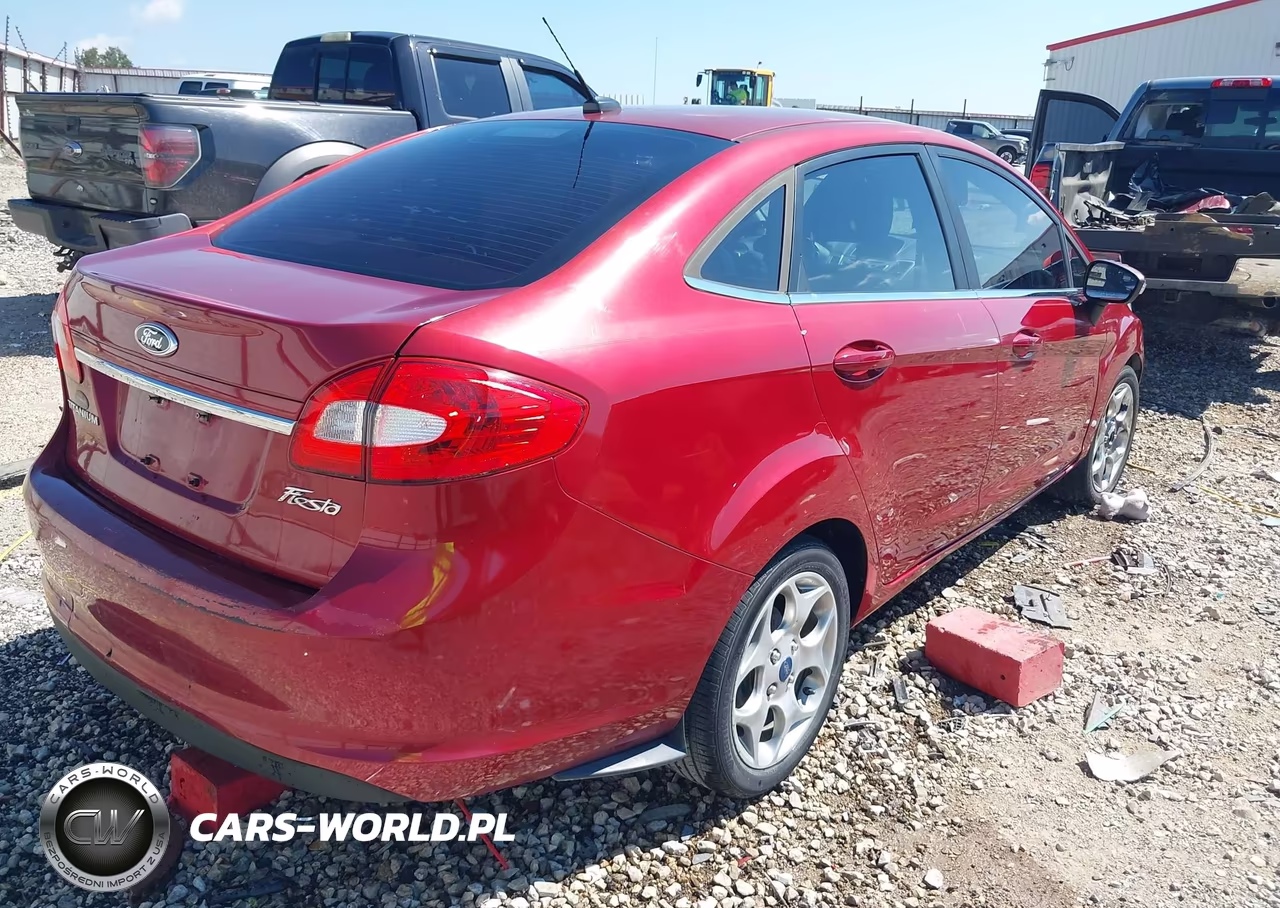 2013 Ford Fiesta Titanium VIN:3FADP4CJ9DM118890 - 4