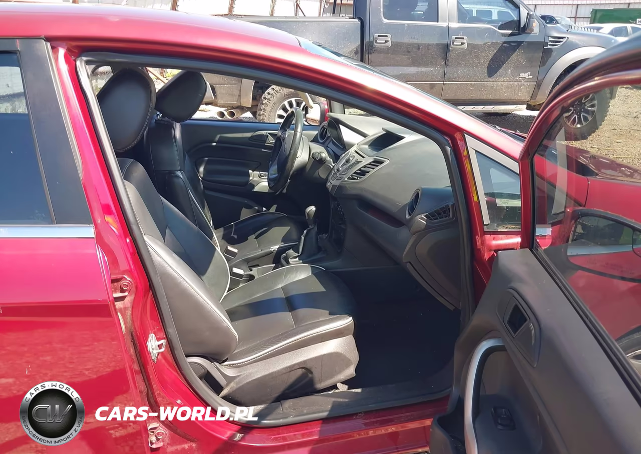 2013 Ford Fiesta Titanium VIN:3FADP4CJ9DM118890 - 5