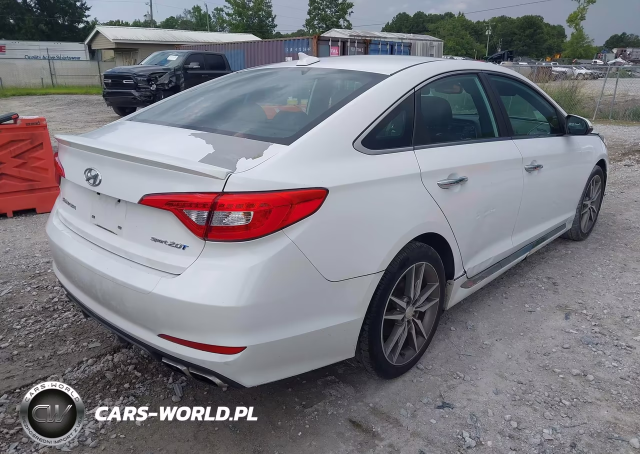 2015 Hyundai Sonata Sport 2.0T VIN:5NPE34AB5FH037027 - 4