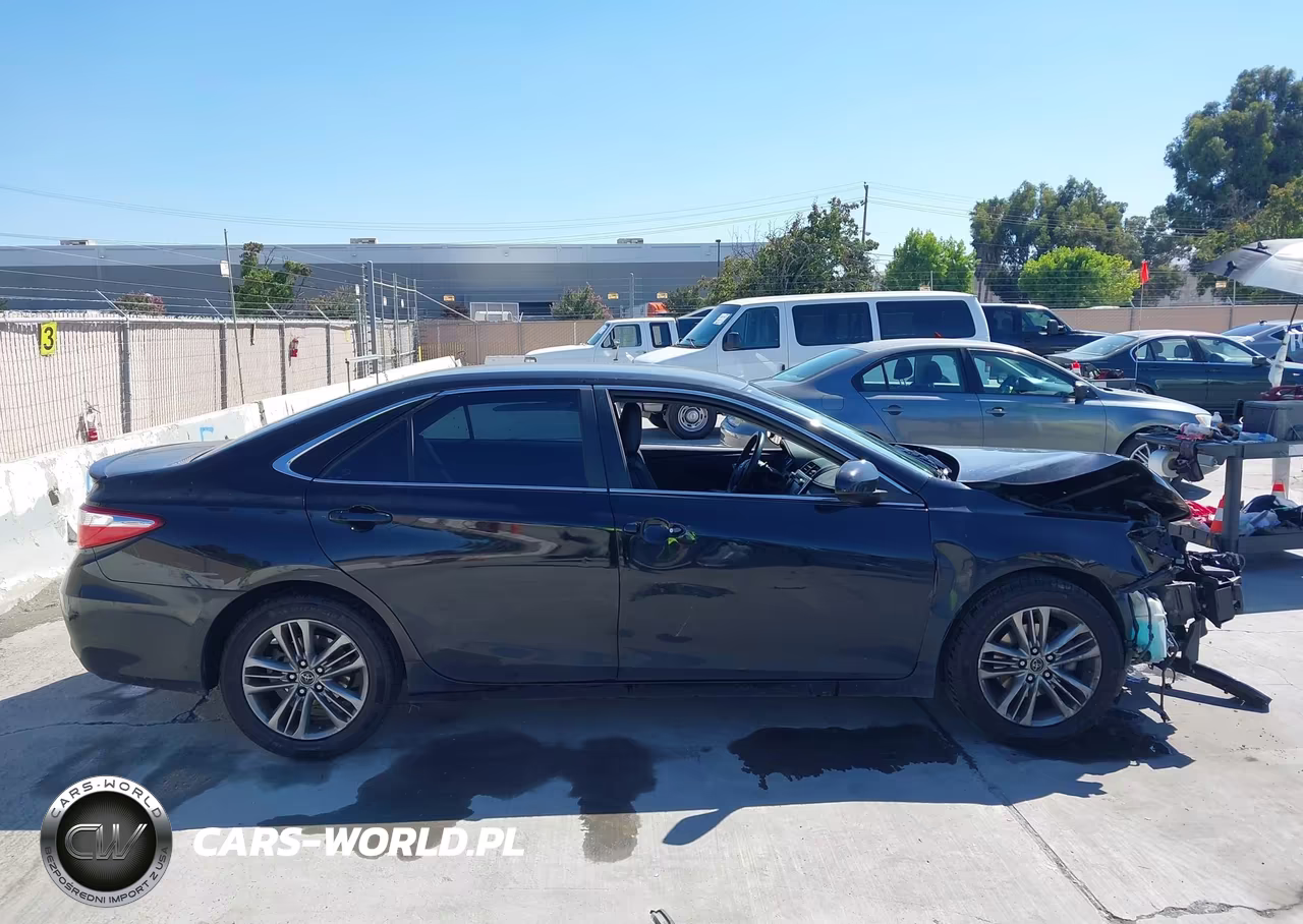 2015 Toyota Camry Se VIN:4T1BF1FK5FU886819 - 13