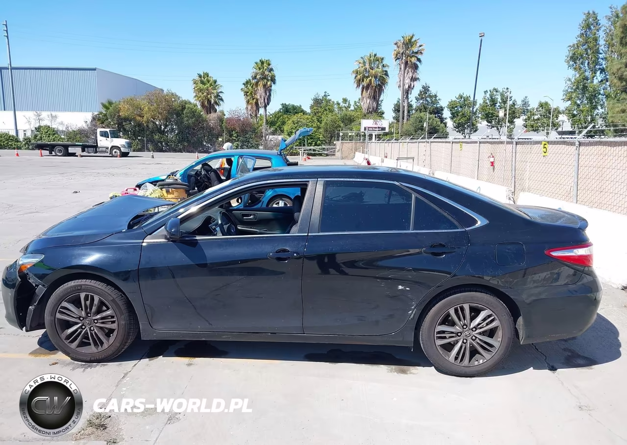 2015 Toyota Camry Se VIN:4T1BF1FK5FU886819 - 14