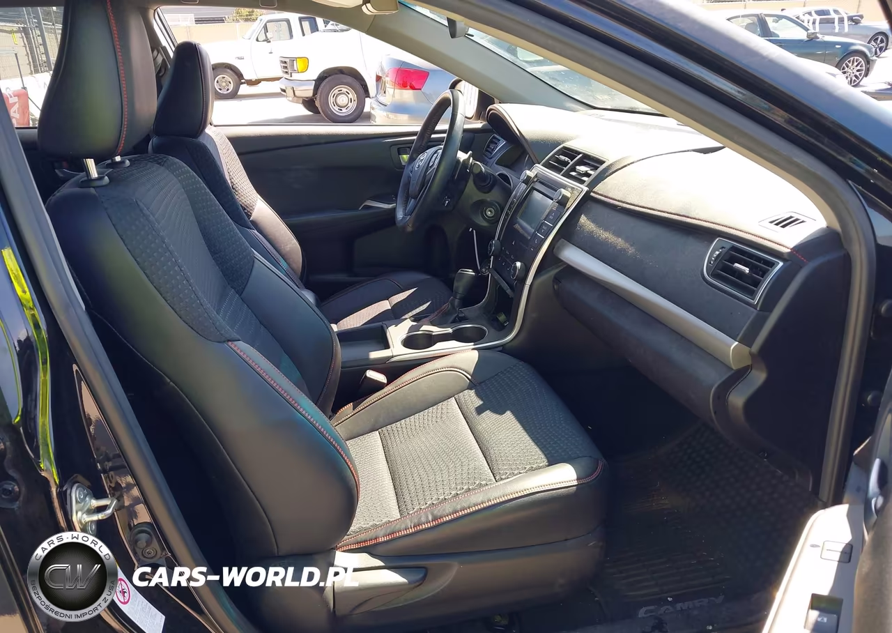 2015 Toyota Camry Se VIN:4T1BF1FK5FU886819 - 5