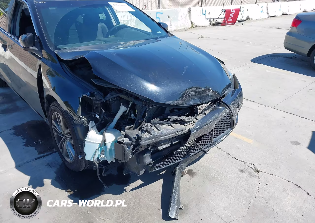 2015 Toyota Camry Se VIN:4T1BF1FK5FU886819 - 6