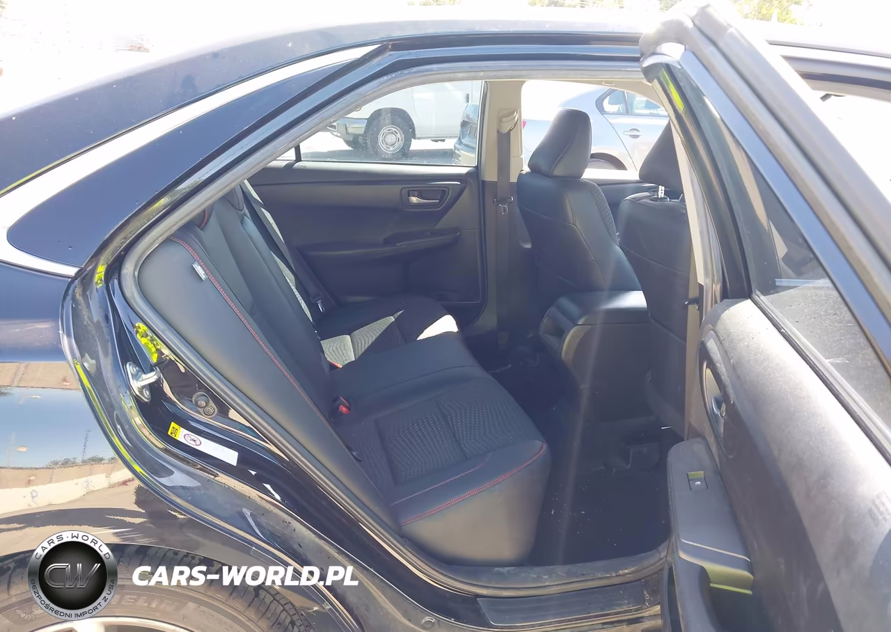 2015 Toyota Camry Se VIN:4T1BF1FK5FU886819 - 8