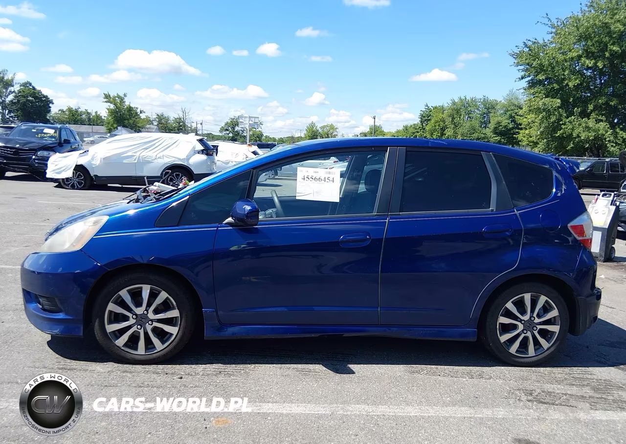 2012 Honda Fit Sport VIN:JHMGE8H51CC039955 - 14
