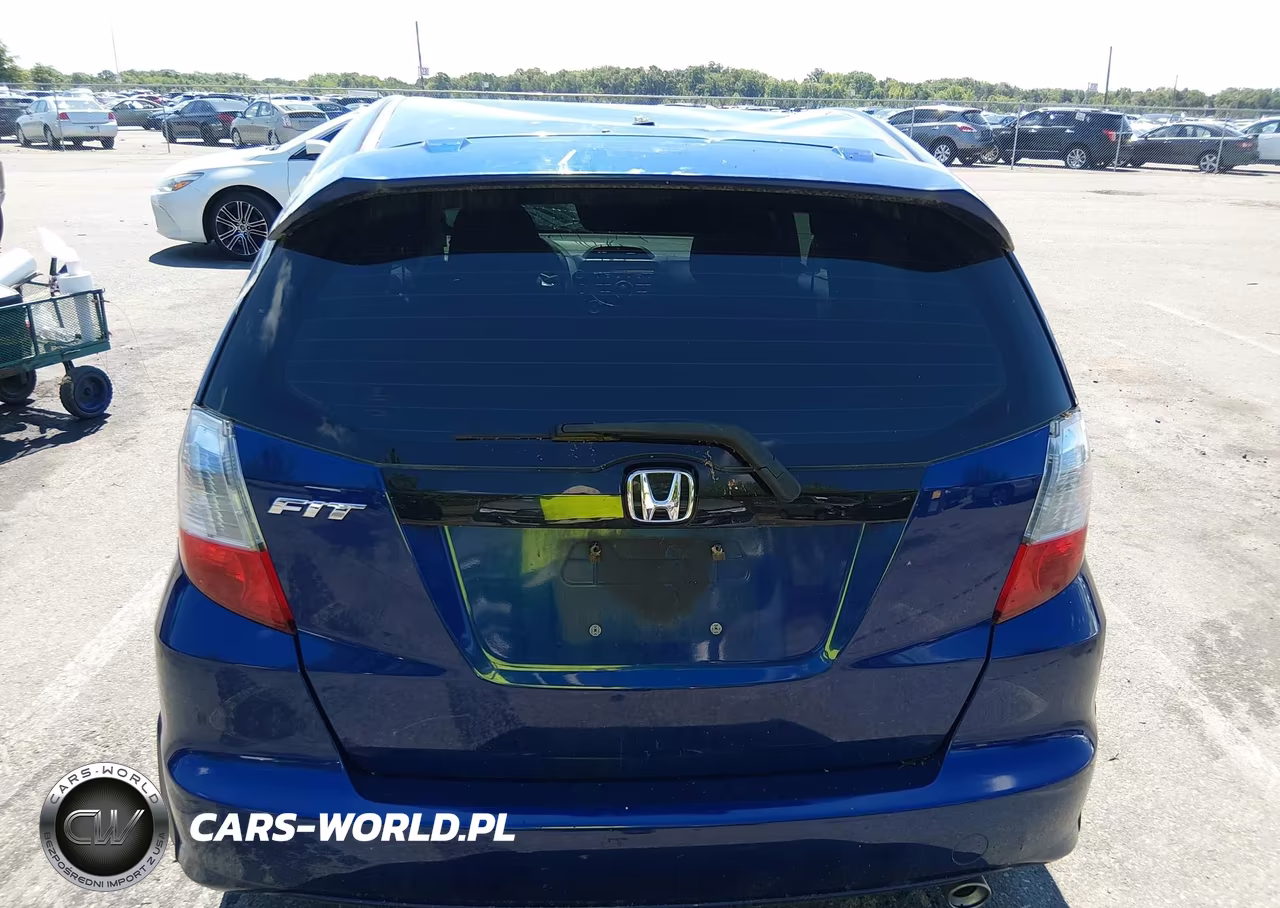 2012 Honda Fit Sport VIN:JHMGE8H51CC039955 - 16