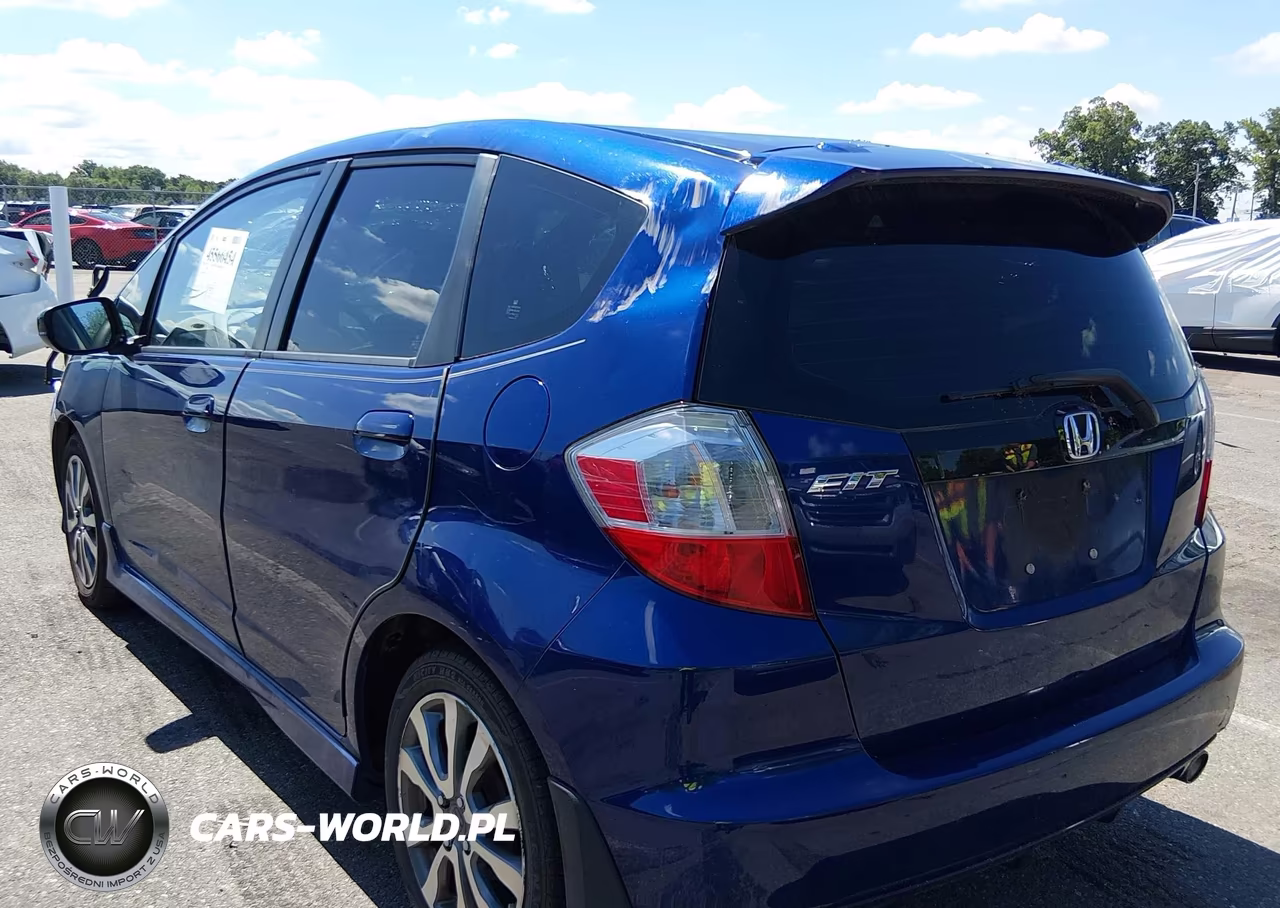 2012 Honda Fit Sport VIN:JHMGE8H51CC039955 - 3