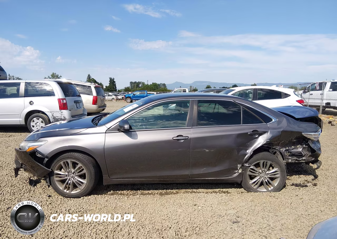 2016 Toyota Camry Se VIN:4T1BF1FK5GU138878 - 14