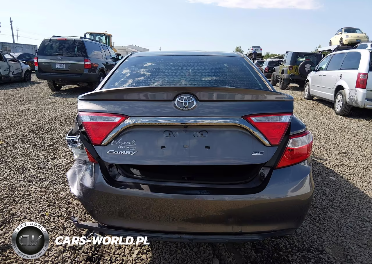 2016 Toyota Camry Se VIN:4T1BF1FK5GU138878 - 16