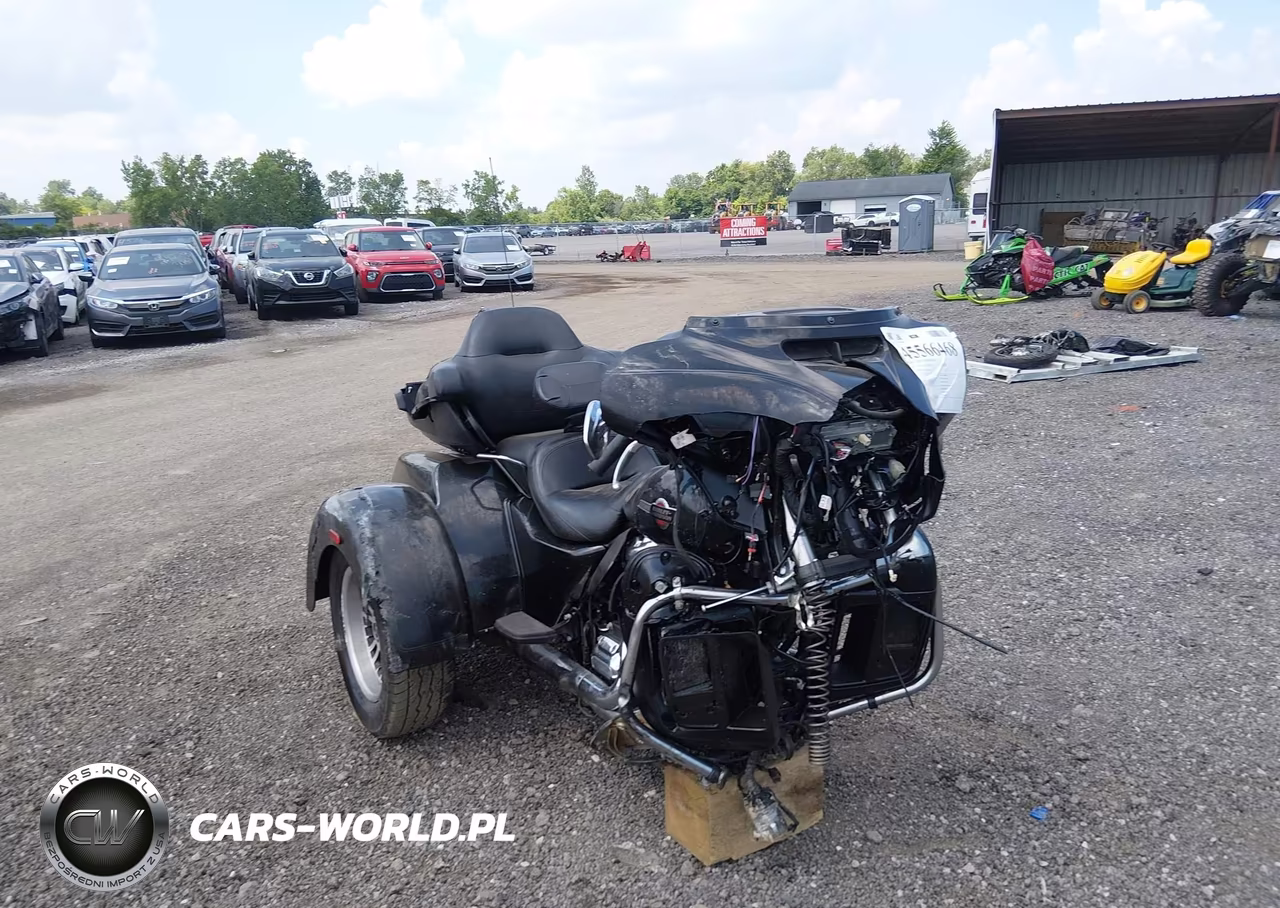2022 Harley-Davidson Flhtcutg – zdjęcie 1 z 15