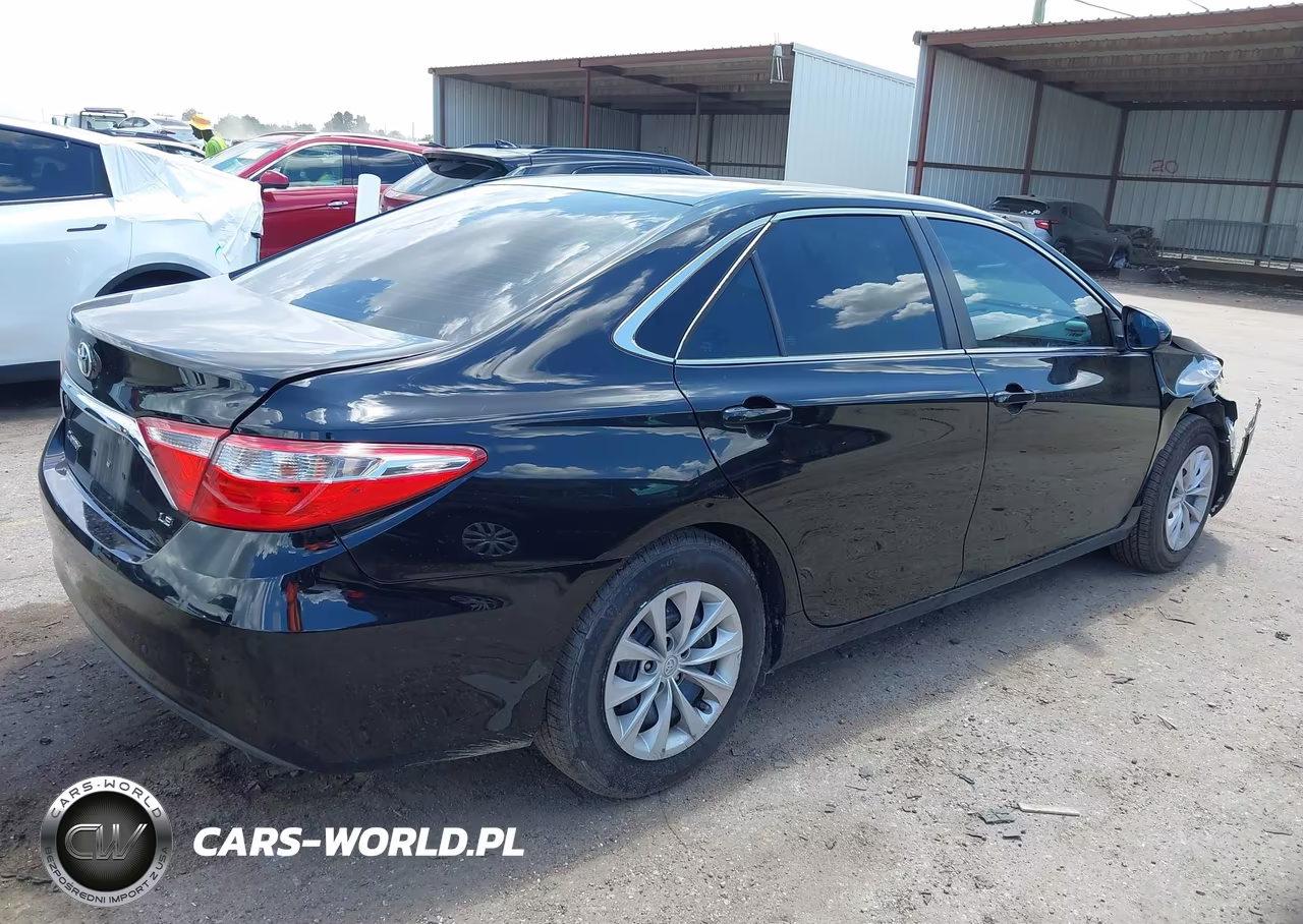 2016 Toyota Camry Le VIN:4T4BF1FK0GR584426 - 4