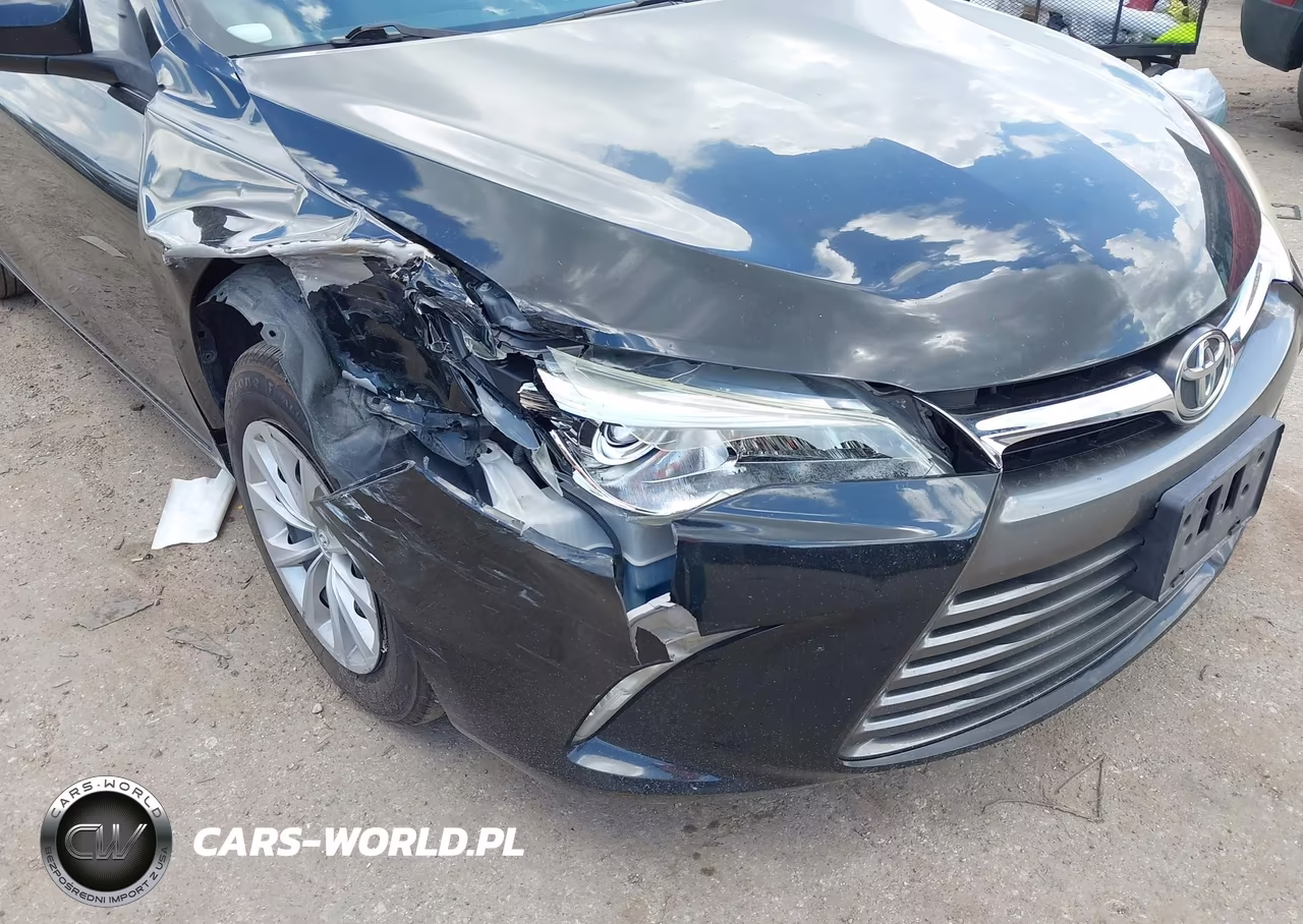 2016 Toyota Camry Le VIN:4T4BF1FK0GR584426 - 6