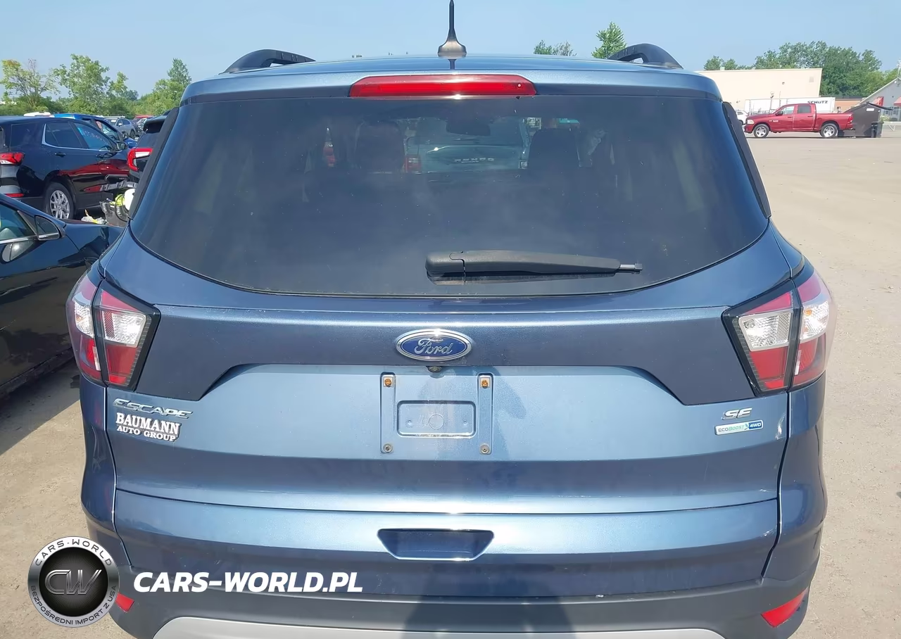 2018 Ford Escape Se VIN:1FMCU9GD5JUC47275 - 17
