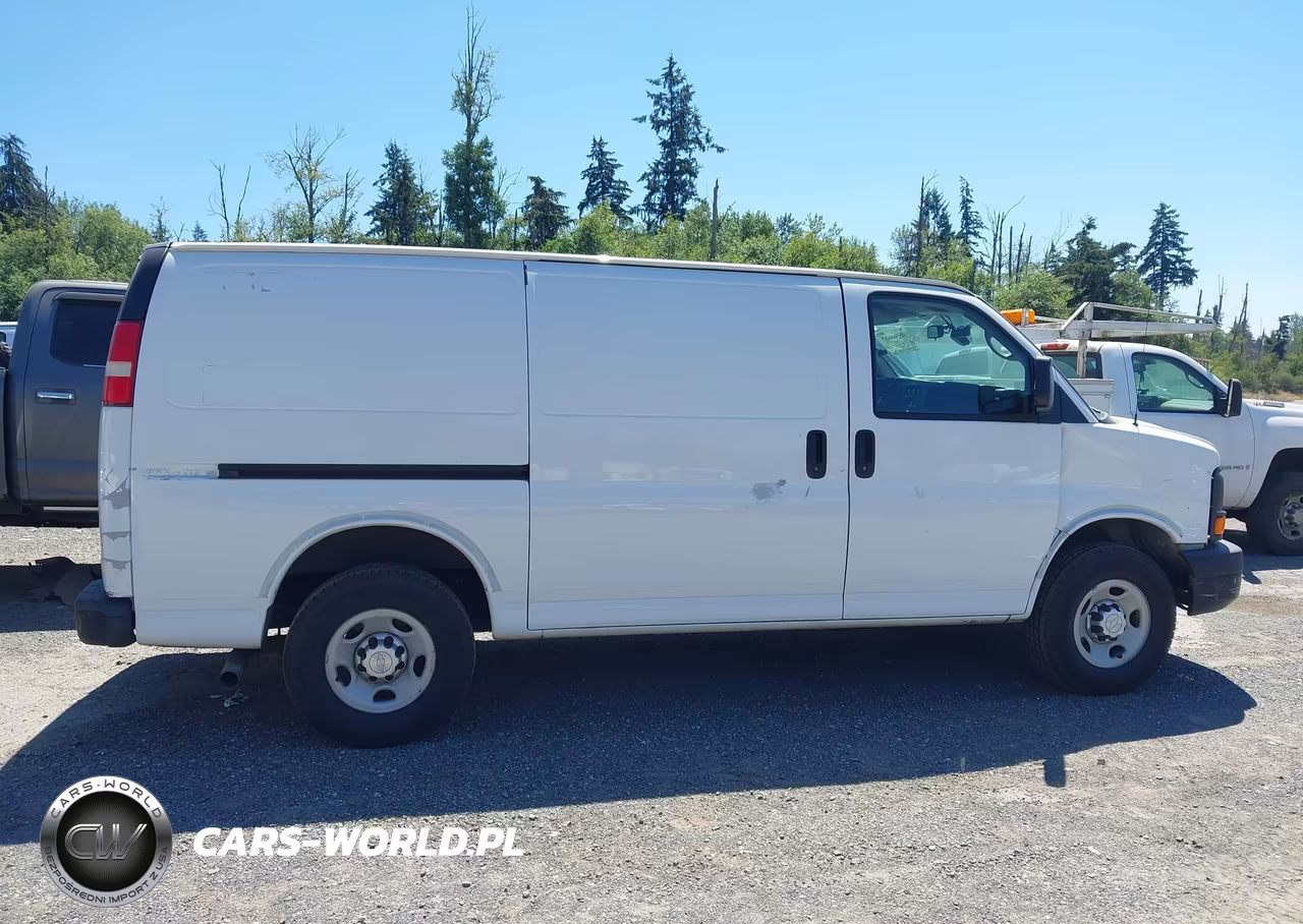 2015 Chevrolet Express 2500 Work Van VIN:1GCWGFCF7F1185479 - 13