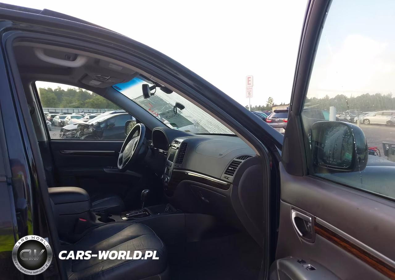 2012 Hyundai Santa Fe Limited V6 VIN:5XYZK4AG0CG104152 - 5