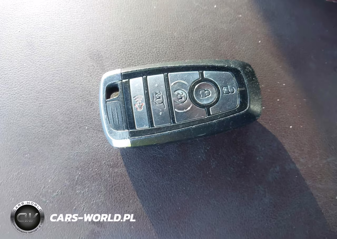 2020 Ford Edge Titanium VIN:2FMPK3K98LBB24098 - 11