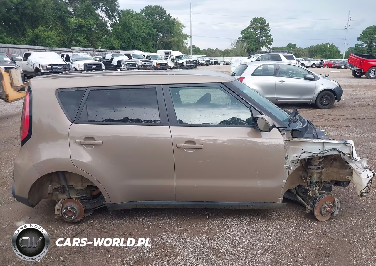 2015 Kia Soul + VIN:KNDJP3A56F7197400 - 13