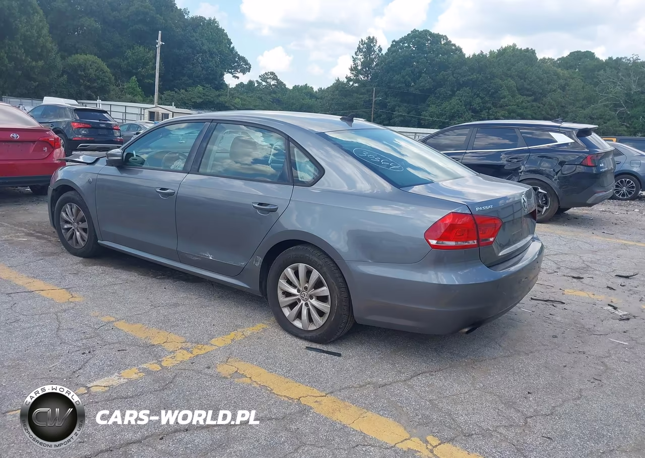 2015 Volkswagen Passat 1.8T Limited Edition-1.8T S-1.8T Wolfsburg Edition VIN:1VWAS7A33FC008565 - 3