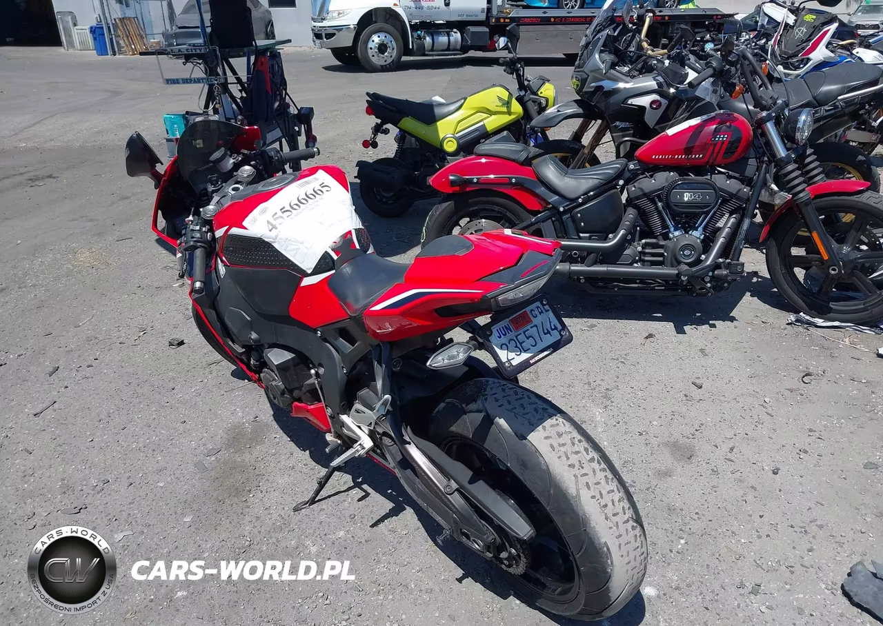2017 Honda Cbr1000 Rr VIN:JH2SC7714HK000095 - 3
