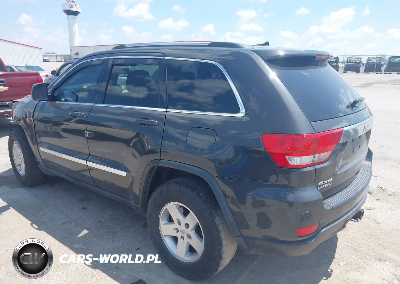 2011 Jeep Grand Cherokee Laredo VIN:1J4RR4GG4BC723448 - 3
