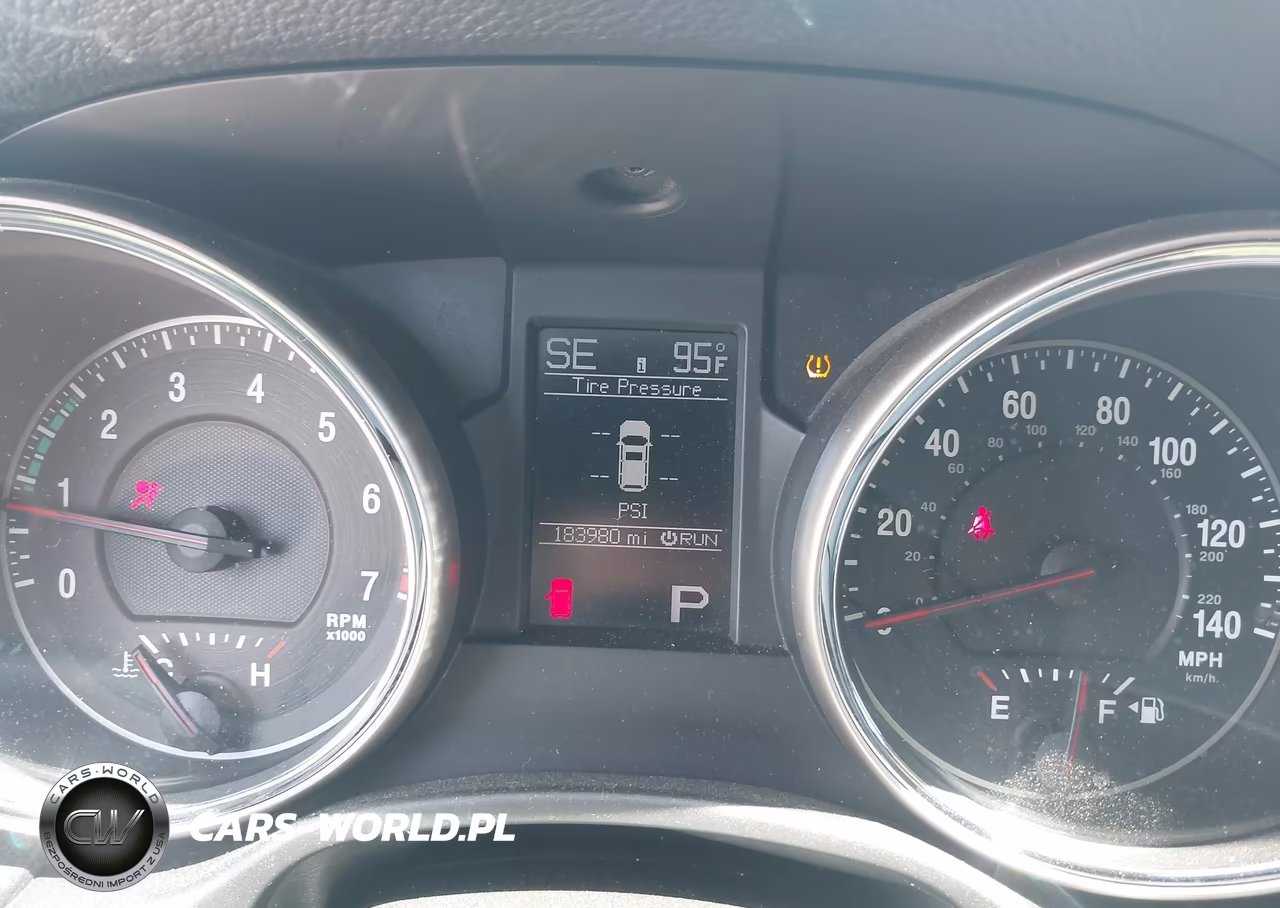 2011 Jeep Grand Cherokee Laredo VIN:1J4RR4GG4BC723448 - 7