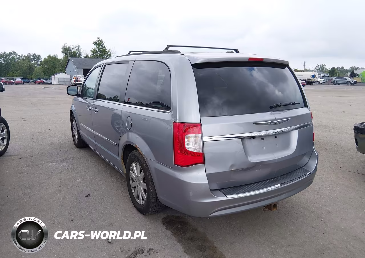 2013 Chrysler Town & Country Touring VIN:2C4RC1BG4DR801945 - 3