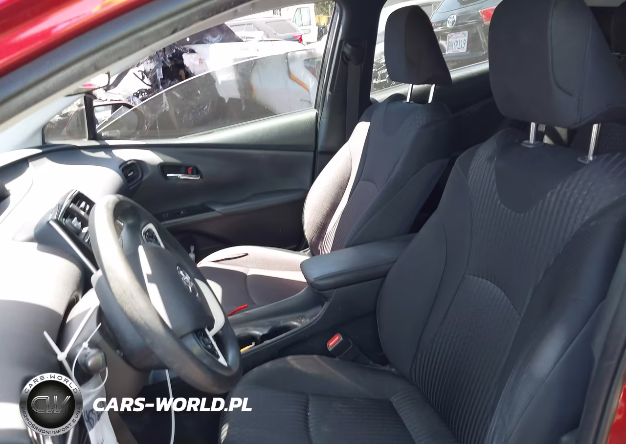 2018 Toyota Prius Two VIN:JTDKBRFU9J3593374 - 19