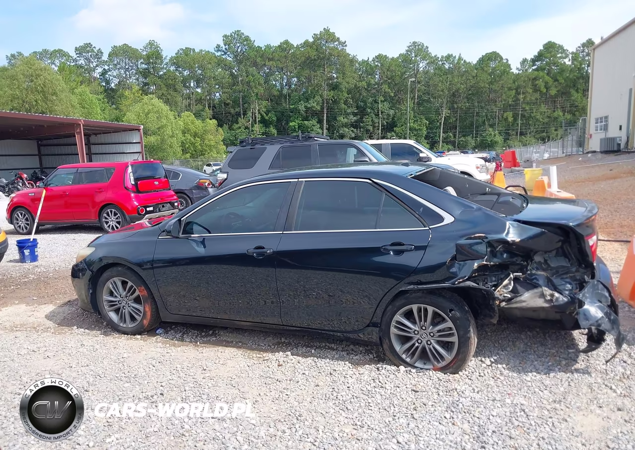 2015 Toyota Camry Se VIN:4T1BF1FK6FU979218 - 13