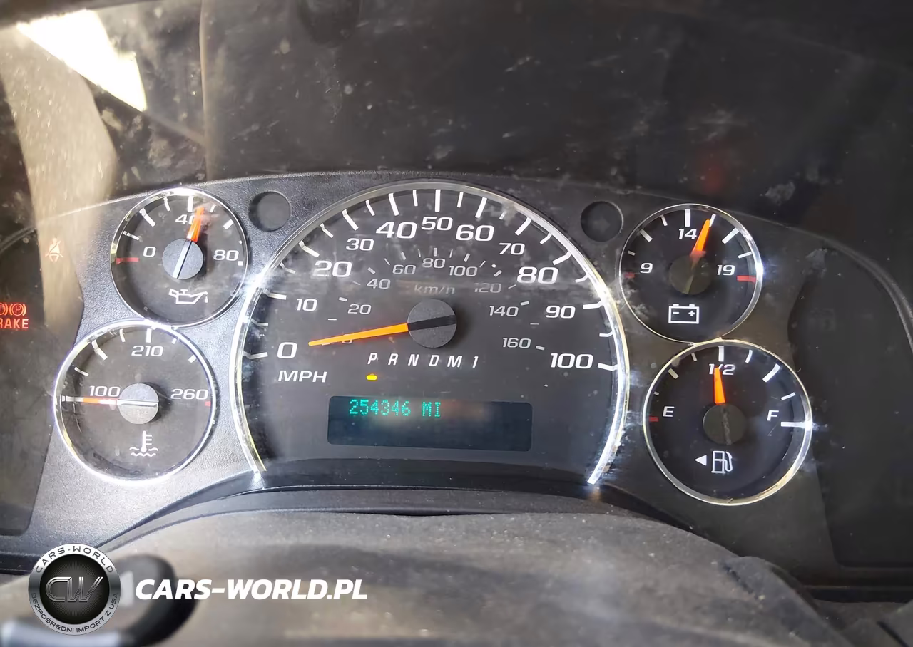 2017 Chevrolet Express 2500 Work Van VIN:1GCWGAFF4H1100213 - 7