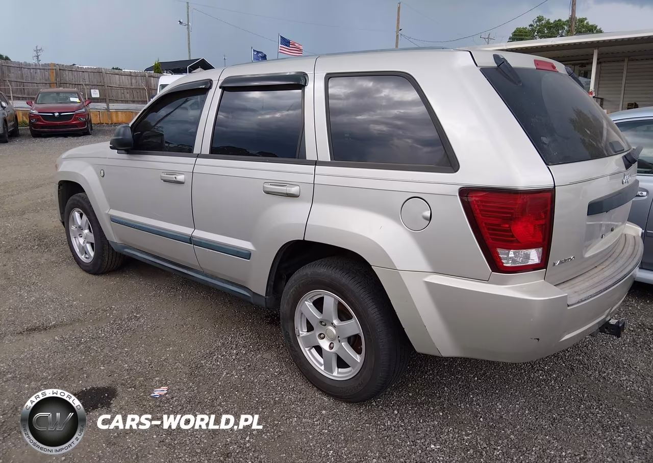 2008 Jeep Grand Cherokee Laredo VIN:1J8GS48K68C182473 - 3