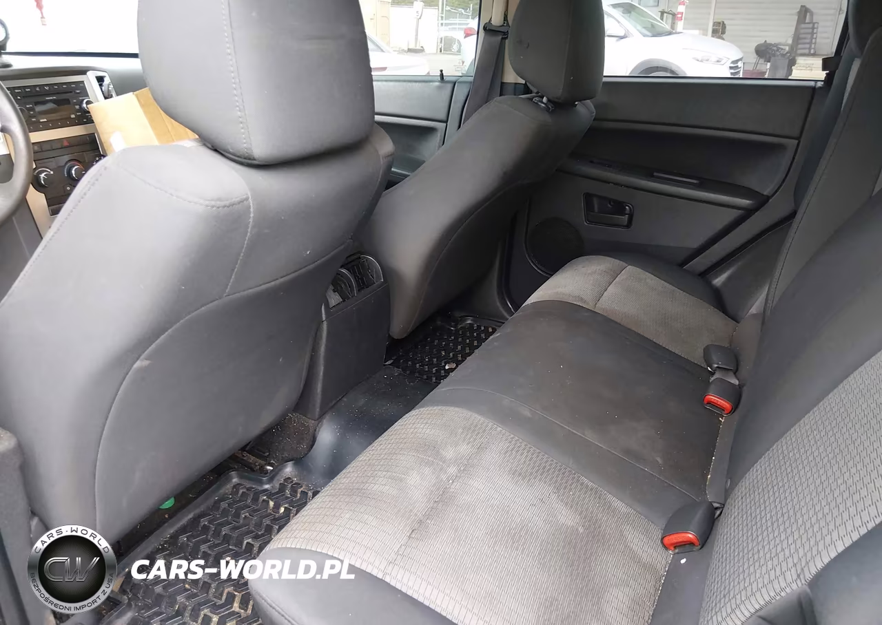 2008 Jeep Grand Cherokee Laredo VIN:1J8GS48K68C182473 - 8