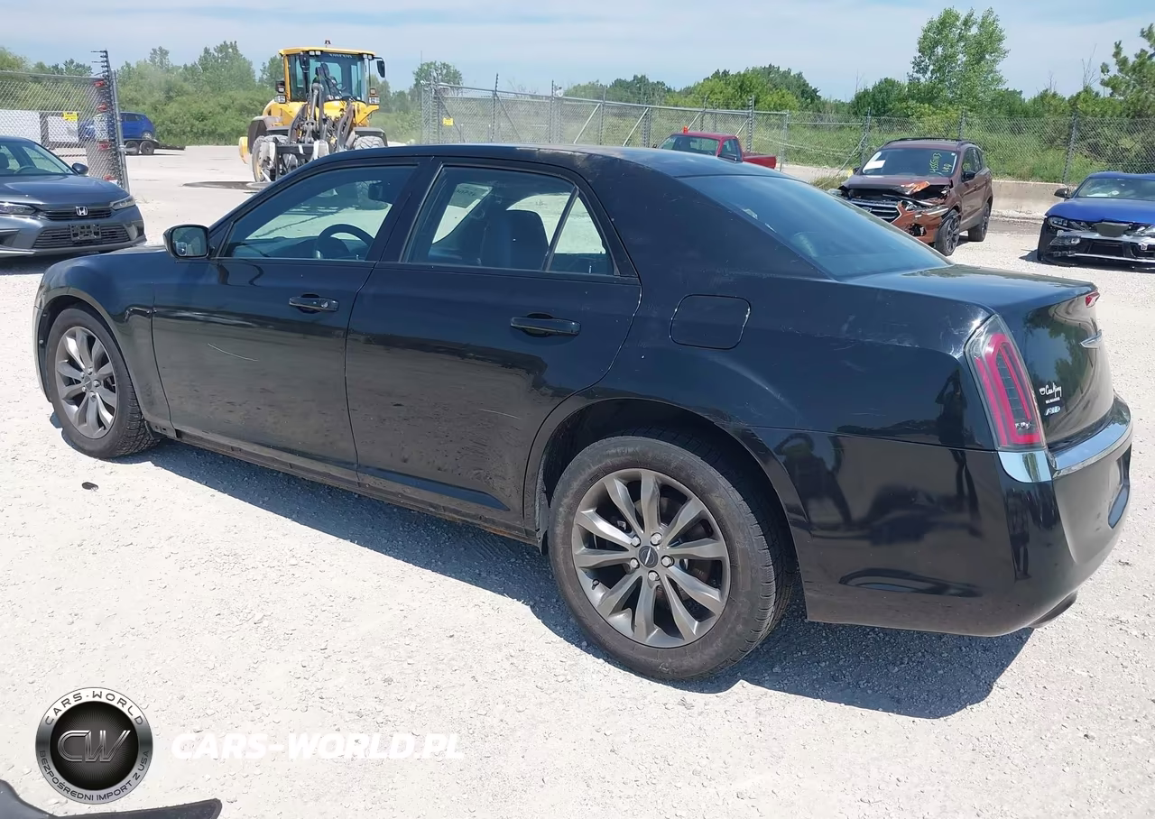 2014 Chrysler 300 VIN:2C3CCAGG6EH384483 - 3