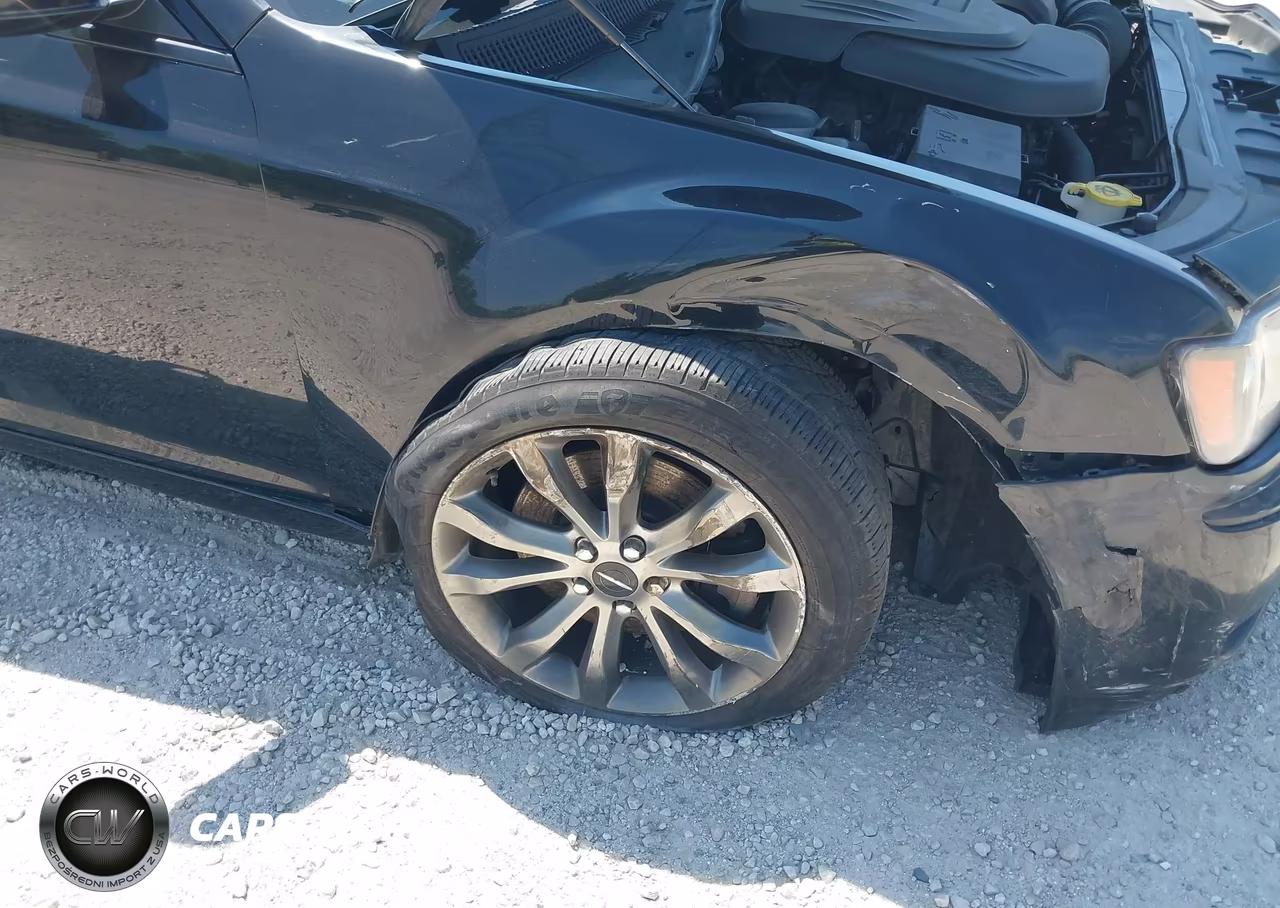 2014 Chrysler 300 VIN:2C3CCAGG6EH384483 - 6
