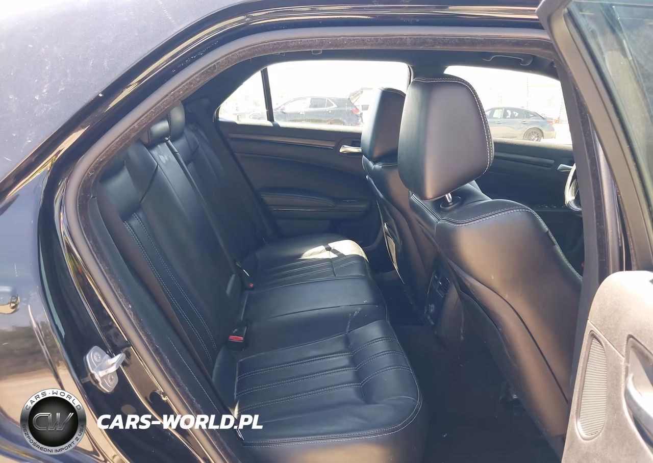 2014 Chrysler 300 VIN:2C3CCAGG6EH384483 - 8